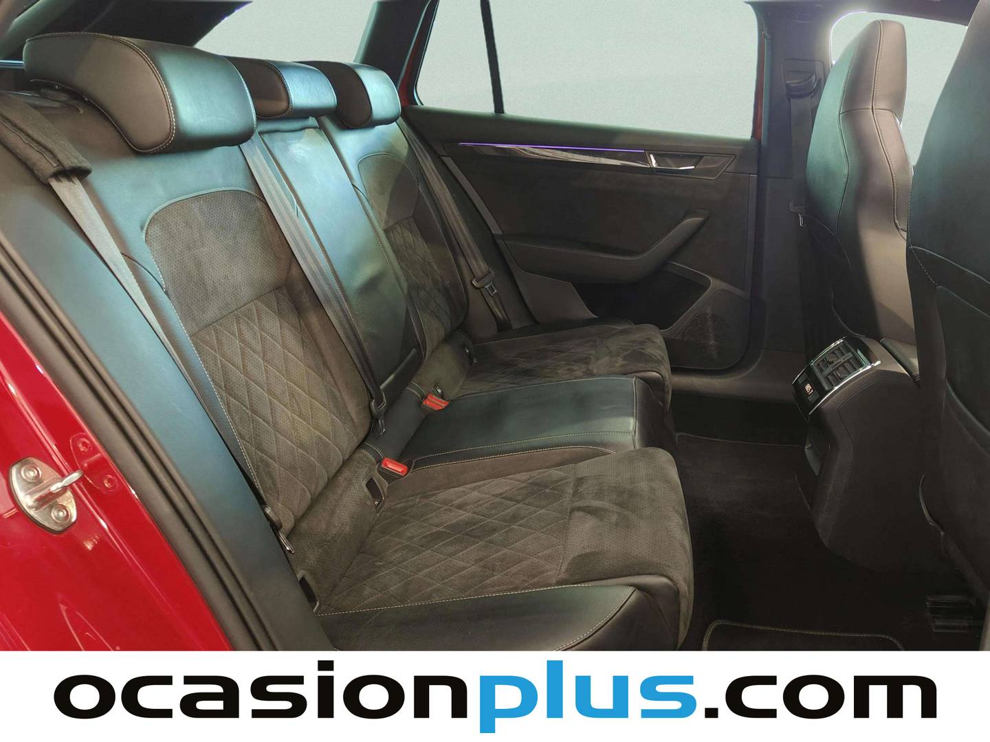Skoda Superb Skoda Superb Combi 2.0 TDI Sport Line DSG (190 CV) seminuevo
