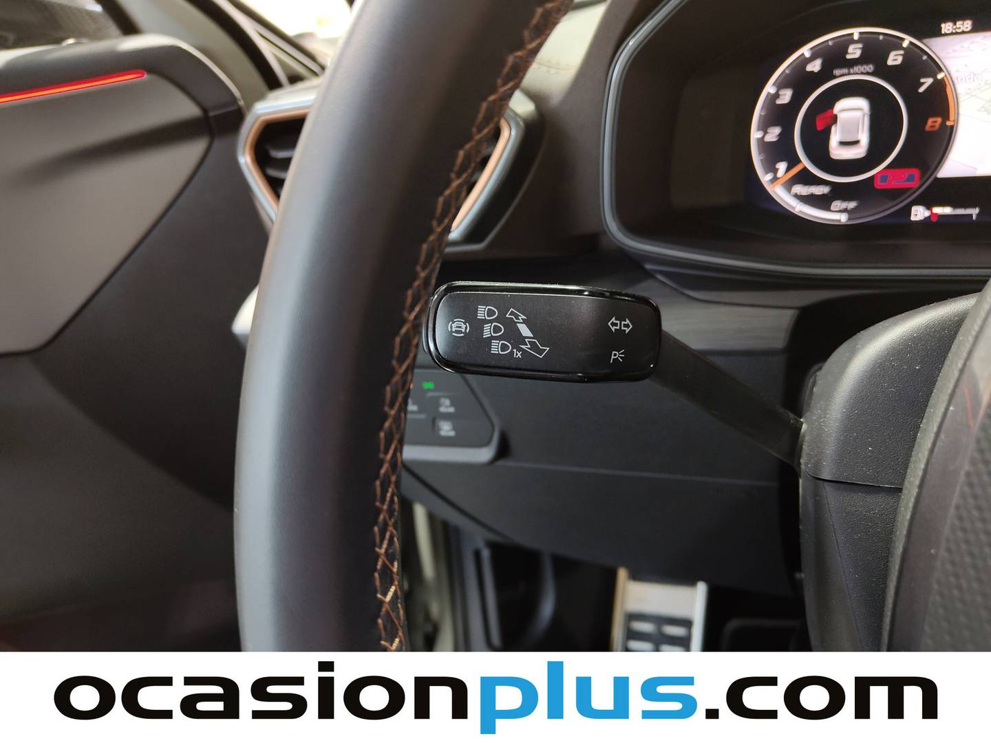 Foto Cupra Formentor CUPRA Formentor 2.5 TSI VZ5 Taiga Grey 4Drive DSG (390 CV)