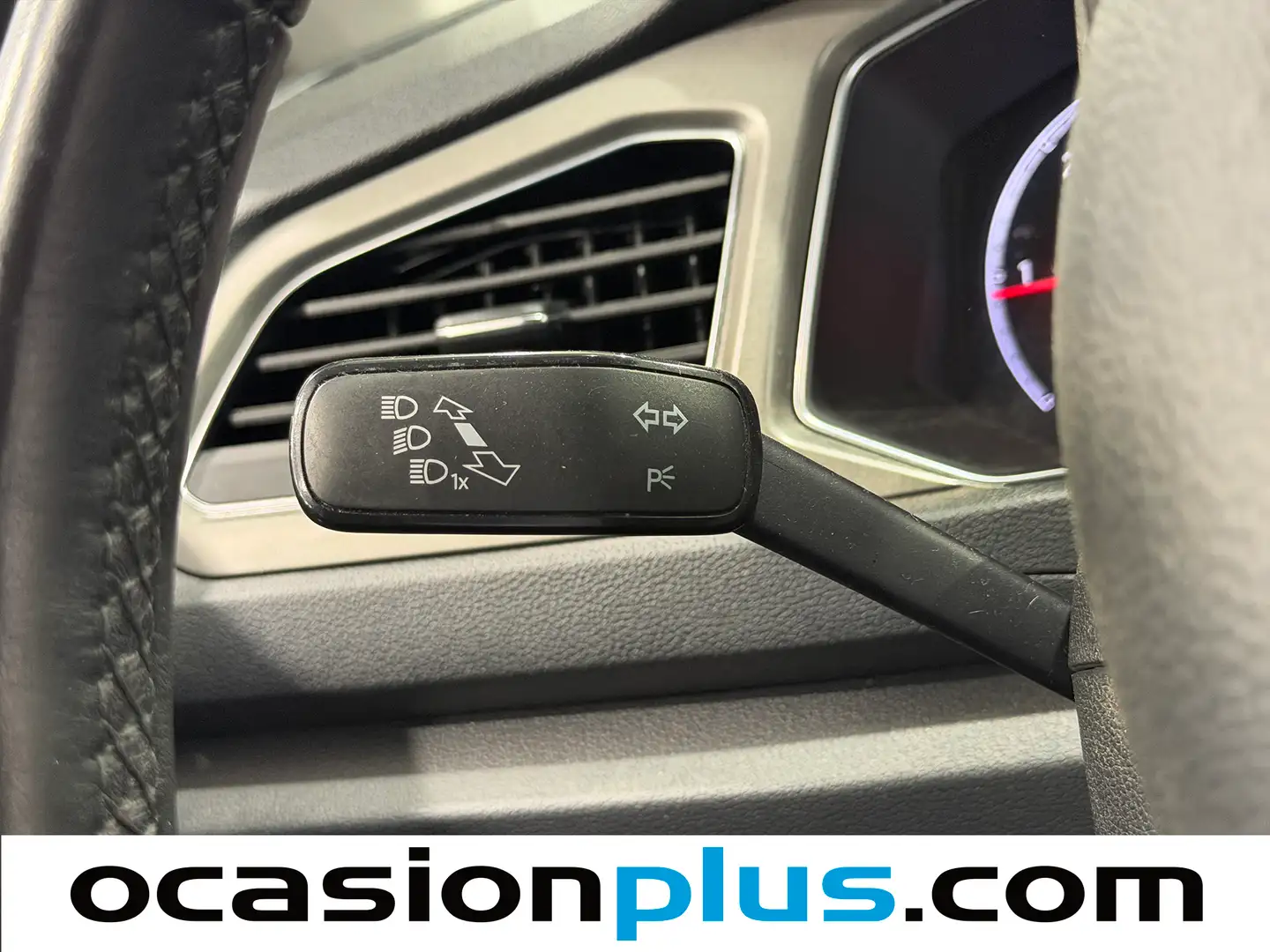 Foto Volkswagen T-Roc Volkswagen T-Roc Advance 2.0 TDI (150 CV)