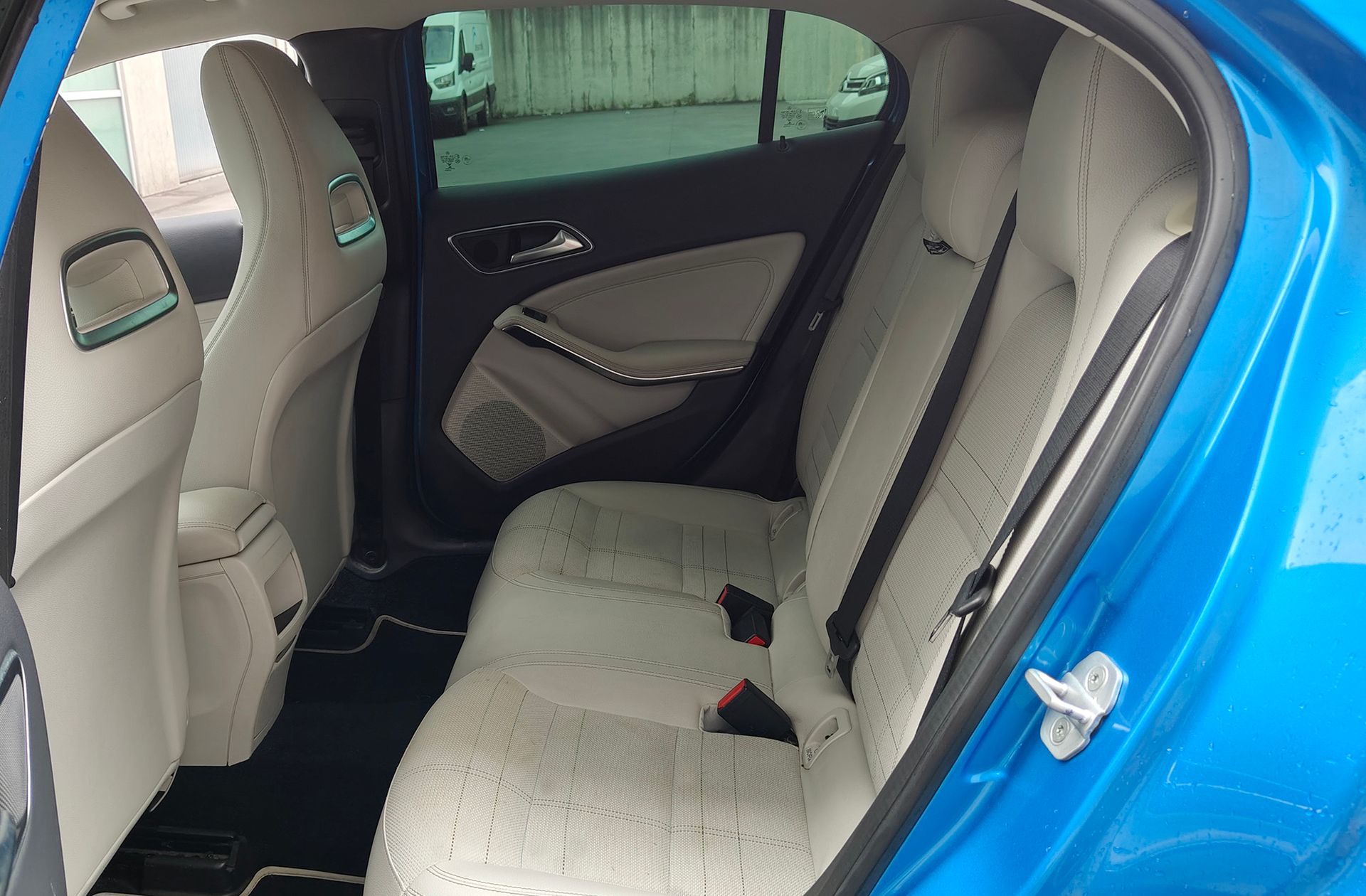 Mercedes-Benz GLA 200 CDI Urban - foto 11