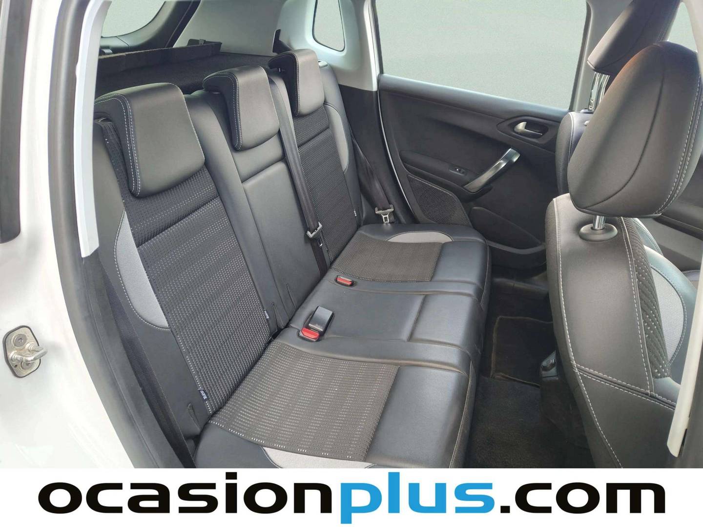 Peugeot 2008 Peugeot 2008 PureTech 110 S&S Allure EAT6  (110 CV) gasolina