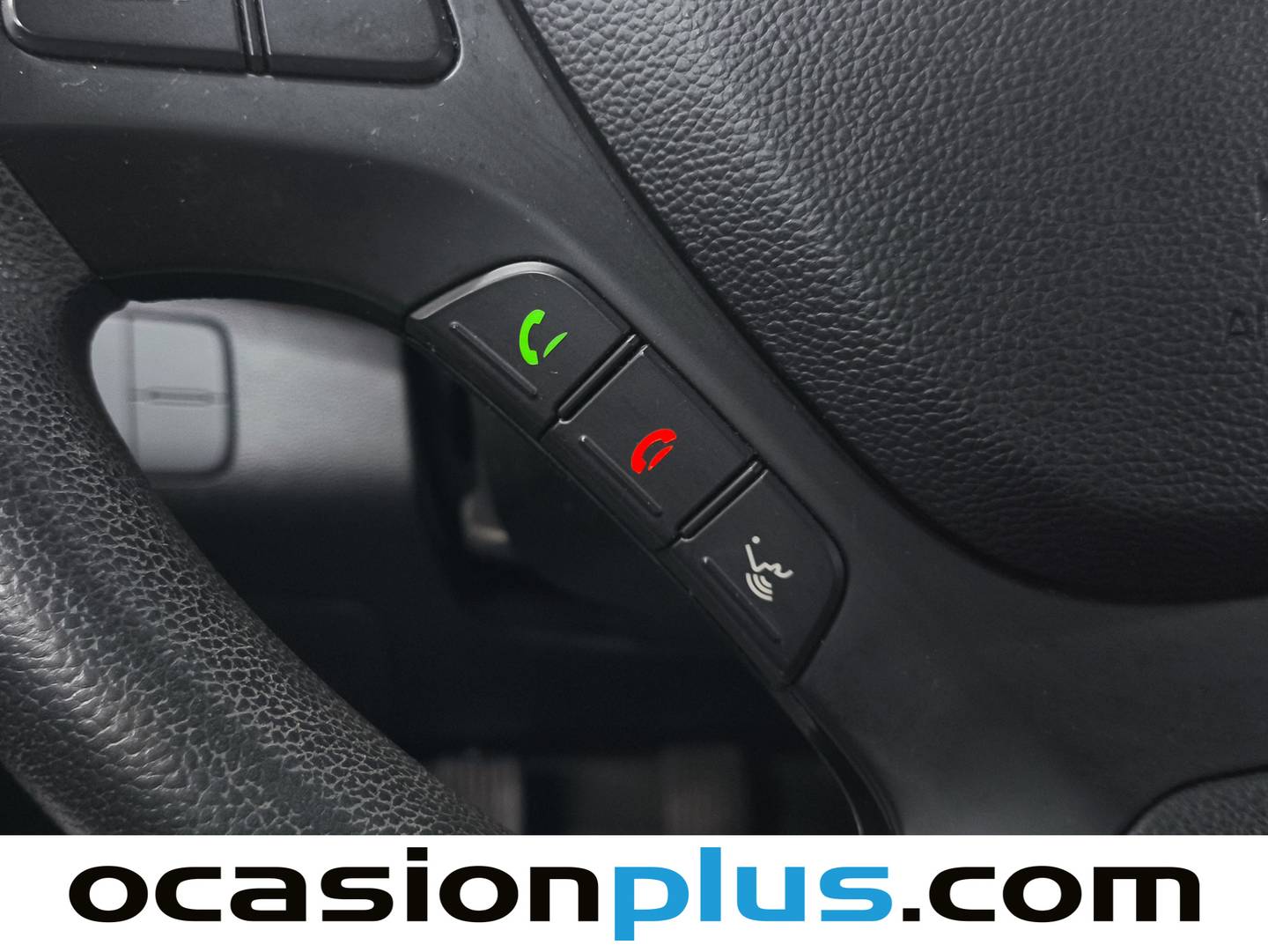 Equipamiento del Hyundai i10 Hyundai i10 1.0 Tecno Orange (66 CV)