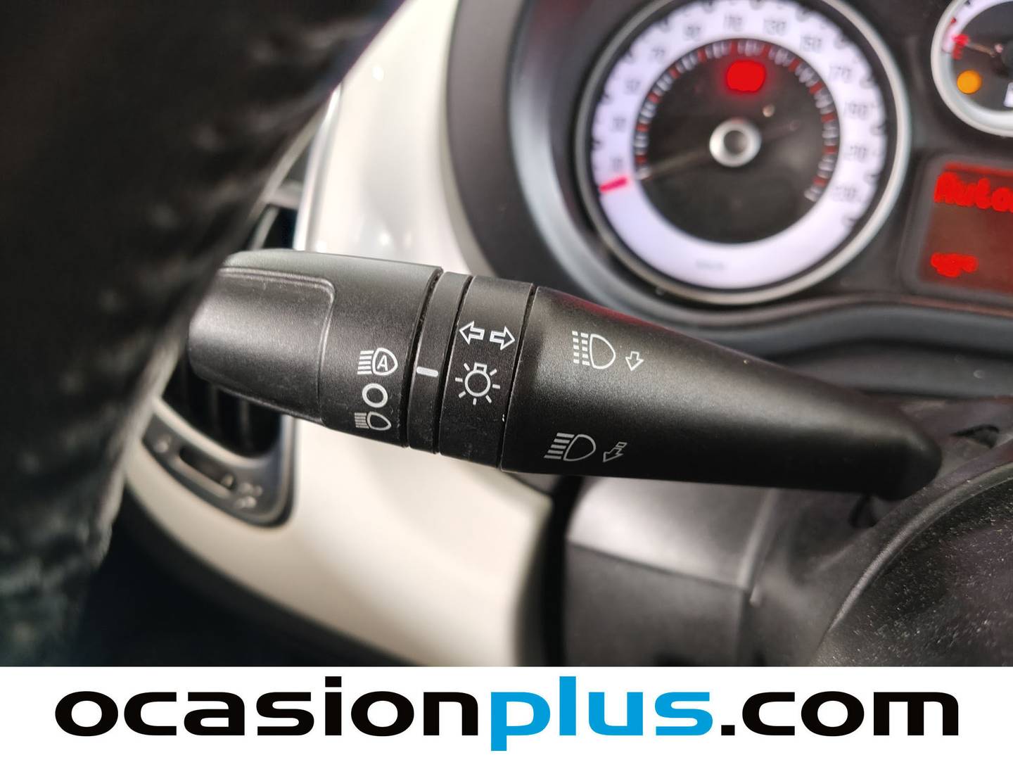 Extras del Fiat 500L Fiat 500L 1.6 Multijet S&S Trekking (120 CV)