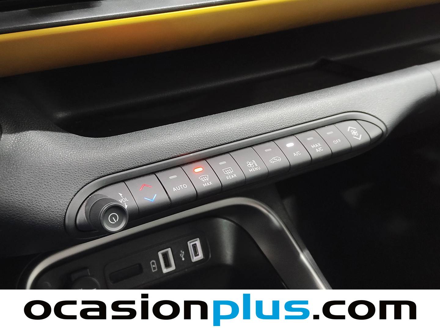 Foto Jeep Avenger Jeep Avenger 1.2 G Summit (100 CV)