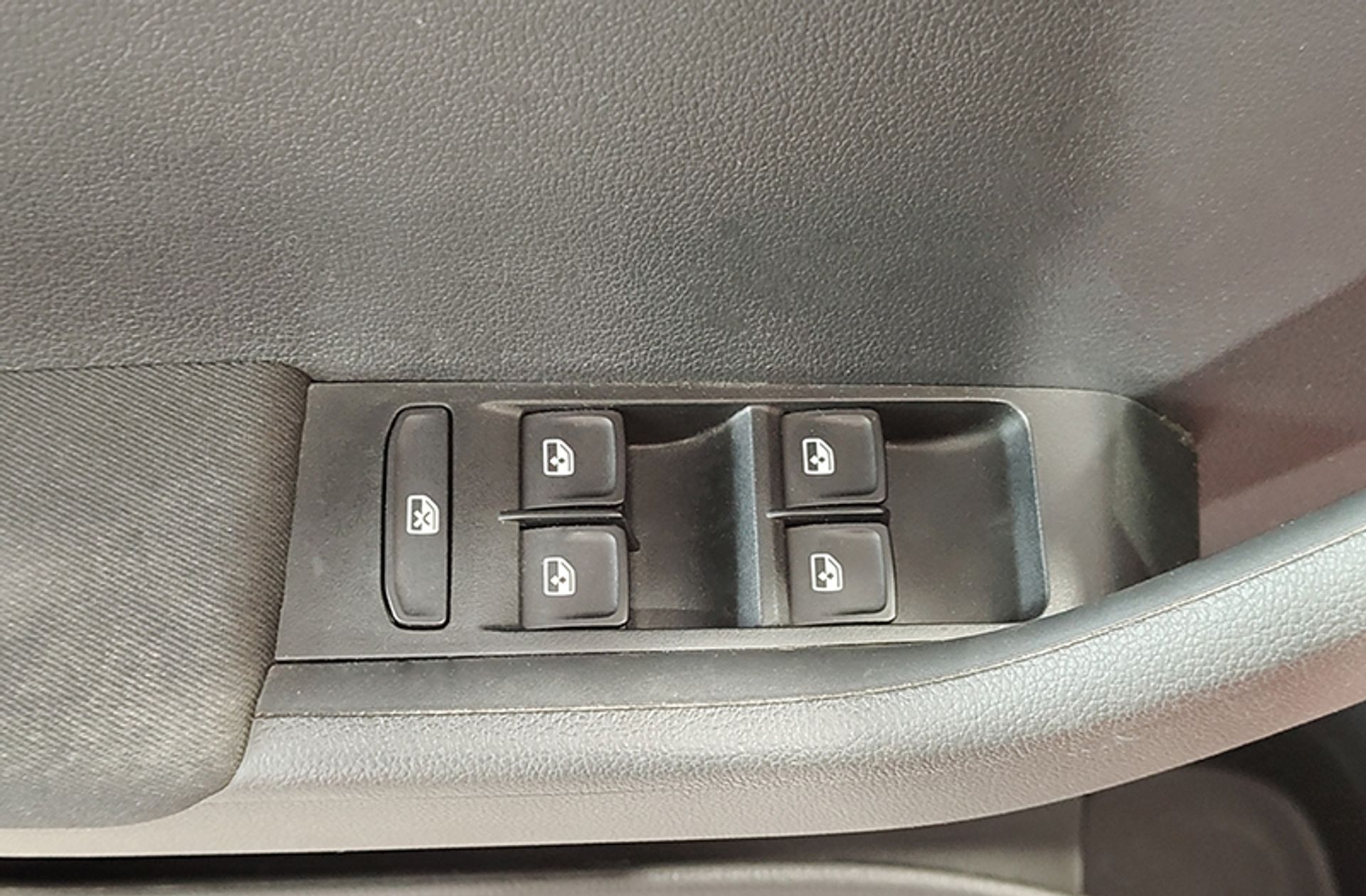Škoda Fabia Combi 1.0 TSI Ambition - foto 28