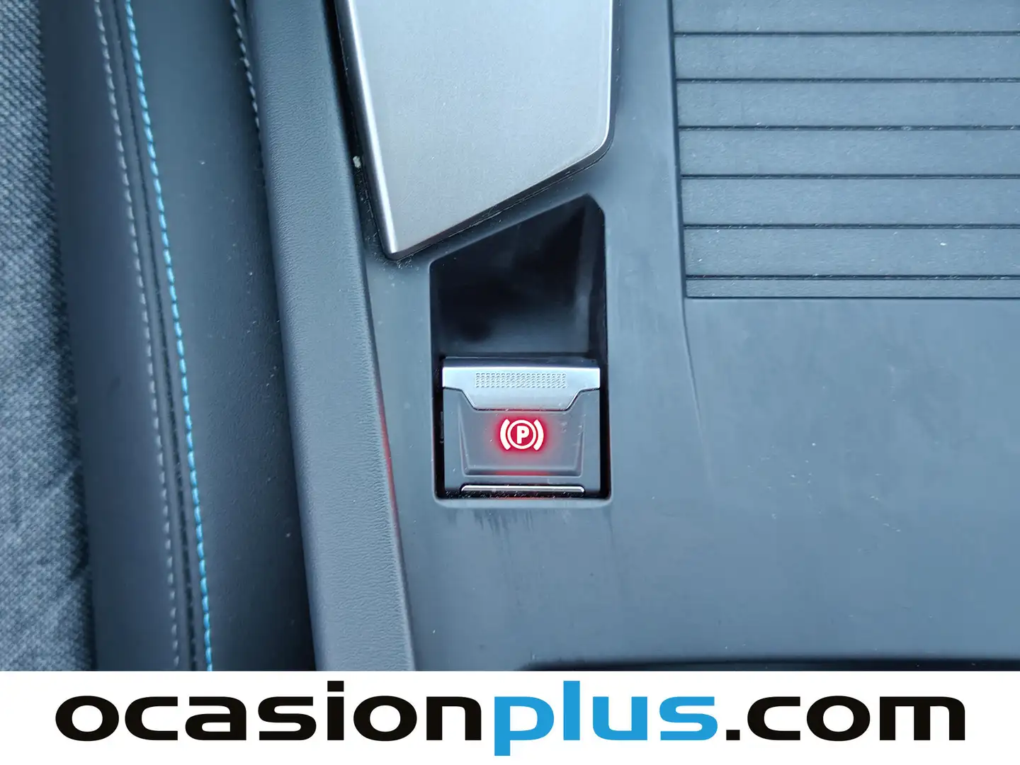 Foto Peugeot 408 Peugeot 408 Puretech 130 Allure EAT8 (130 CV)