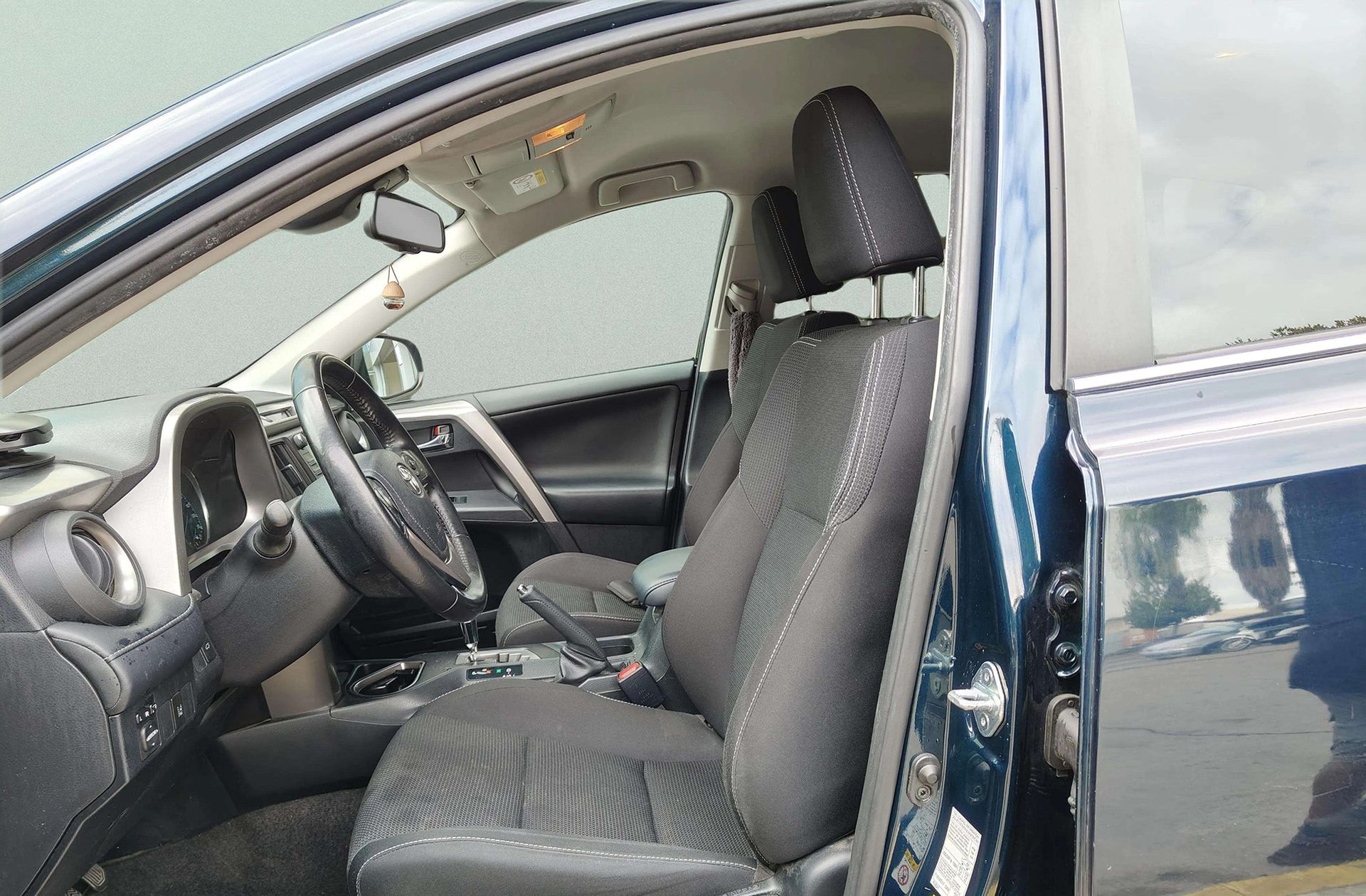 Toyota RAV4 2.5l hybrid Advance 2WD - foto 10