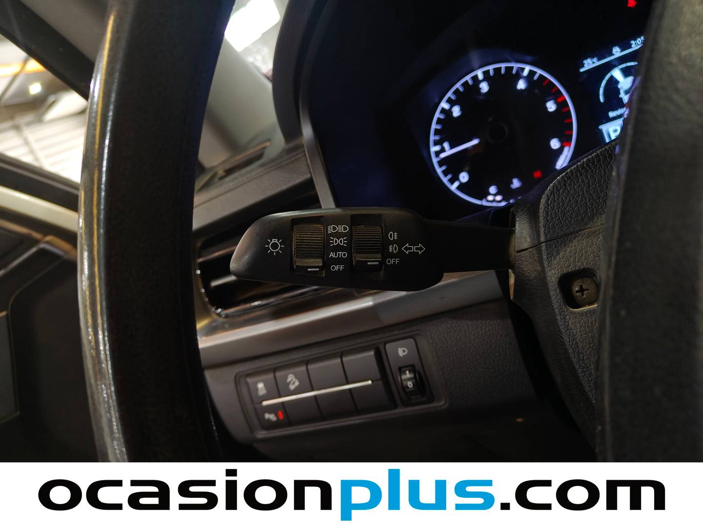 Extras y acabados del SsangYong Musso SsangYong Musso D22DTR Pro 4x4 (202 CV)