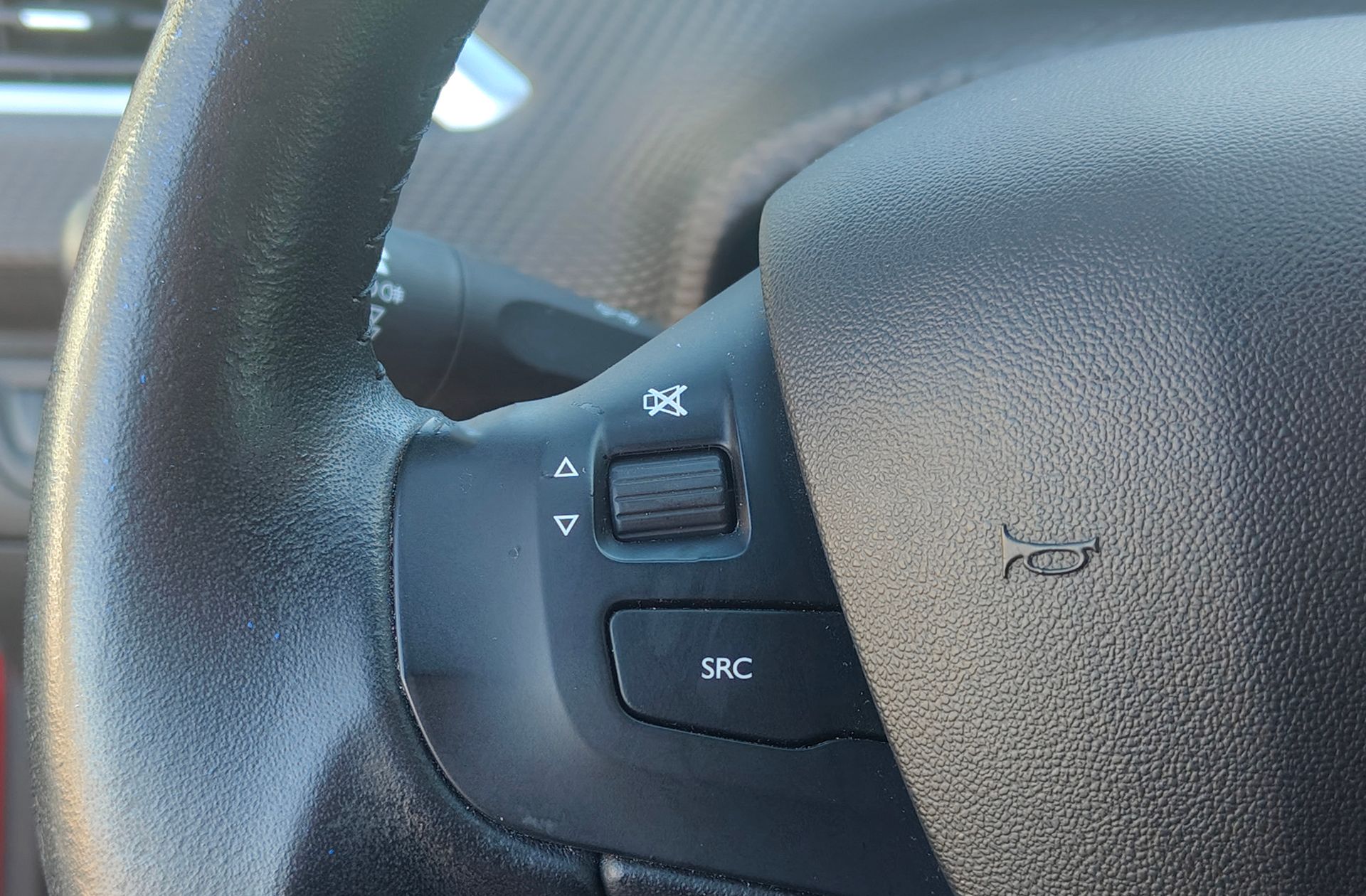 Peugeot 208 PureTech 82 Style - foto 21