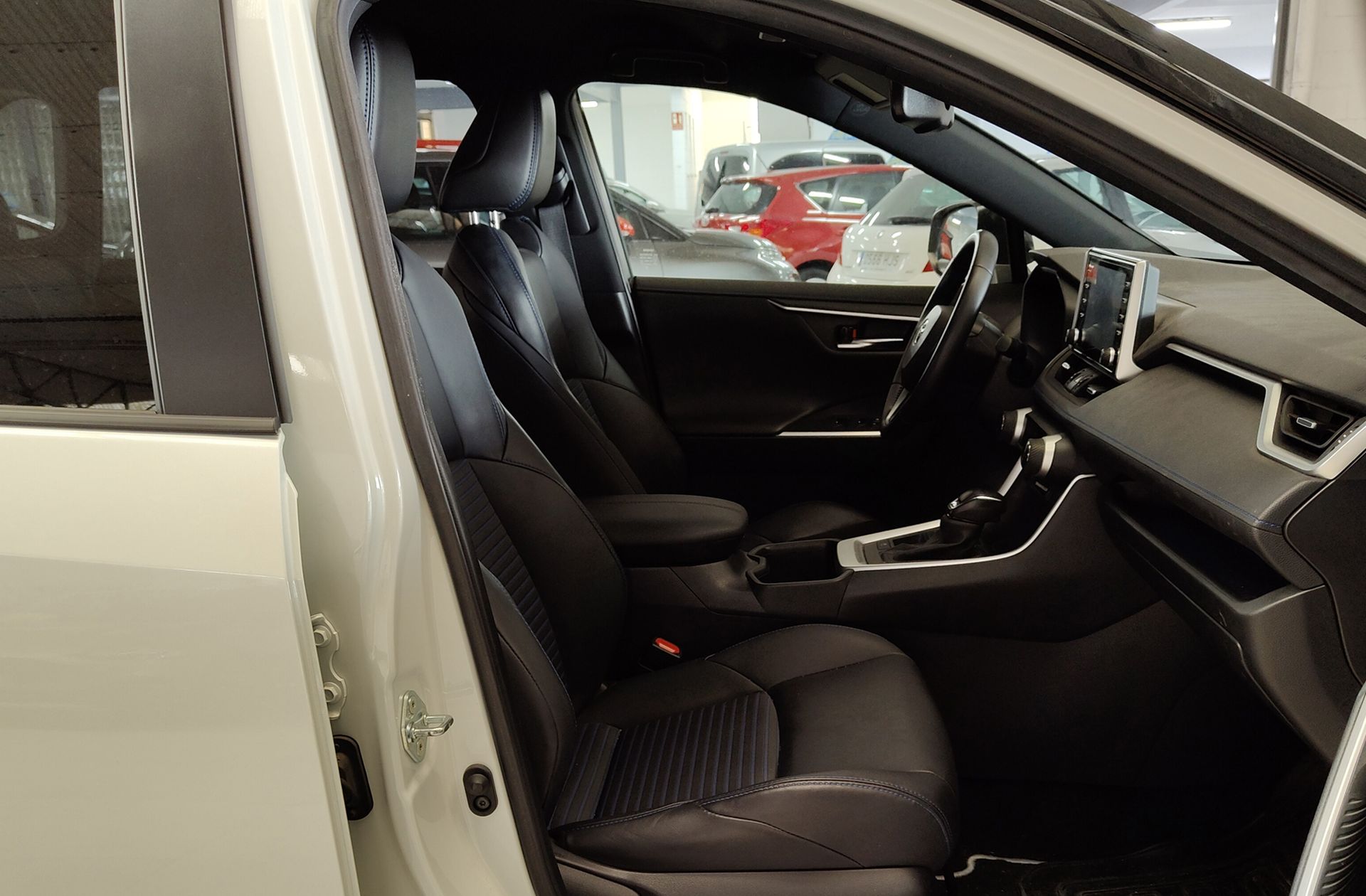 Toyota RAV4 2.5l hybrid Style - foto 18