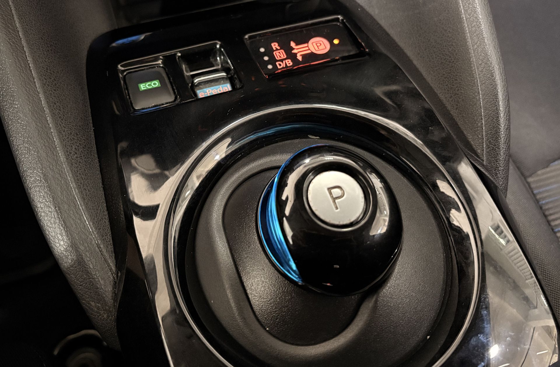 Nissan Leaf 40kWh N-Connecta - foto 5