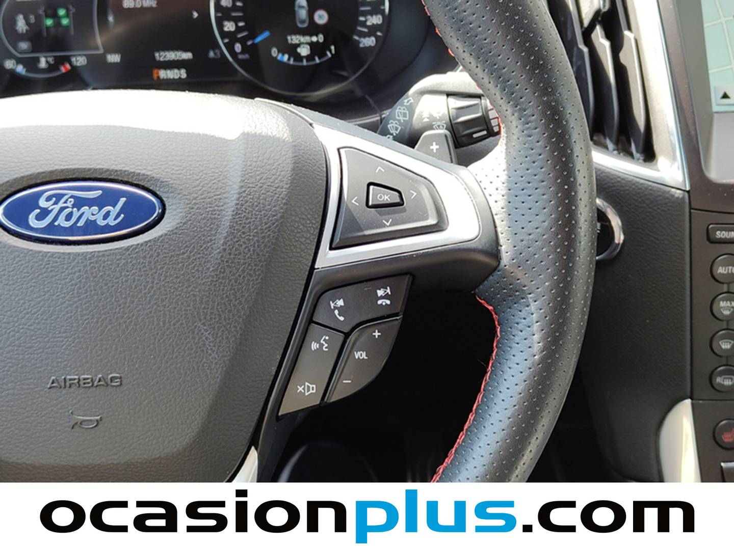 Foto Ford S-MAX Ford S-Max 2.0 TDCI ST-Line PowerShift (180 CV) 7 Plazas