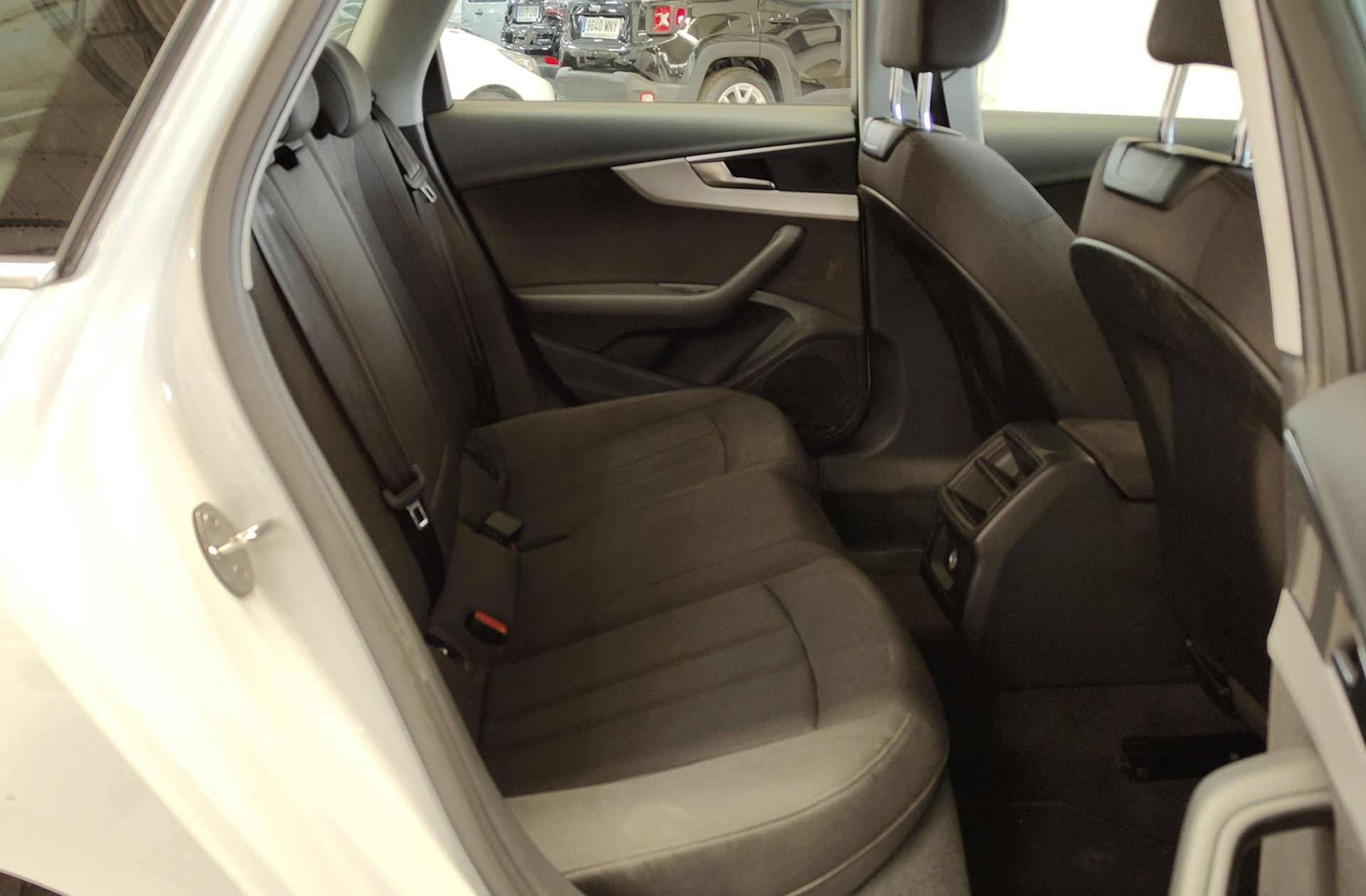 Audi A4 Avant Advanced 35 TDI S tronic - foto 16