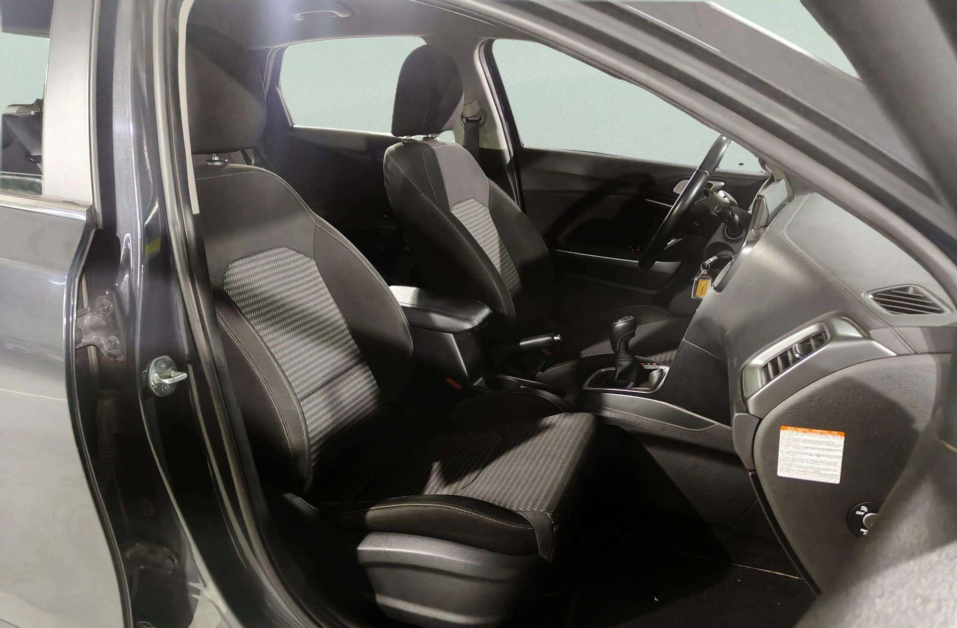 Kia Ceed 1.6 MHEV iMT Drive - foto 16
