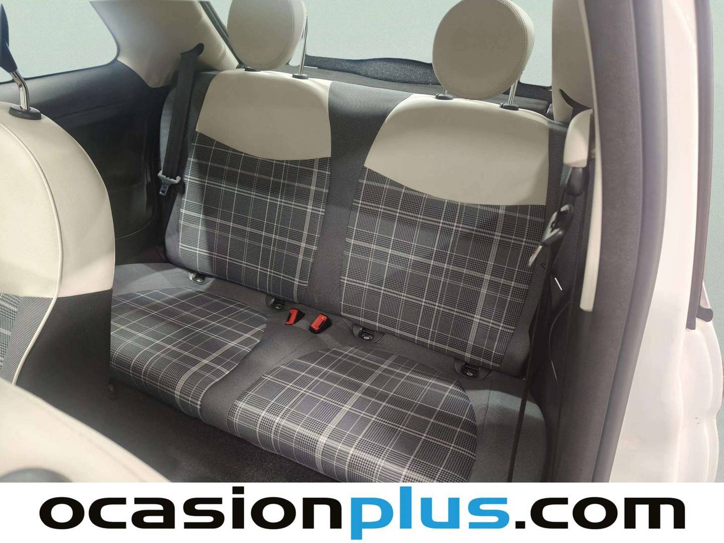 Foto asientos traseros Fiat 500 Fiat 500 1.2 8v Lounge (69 CV)