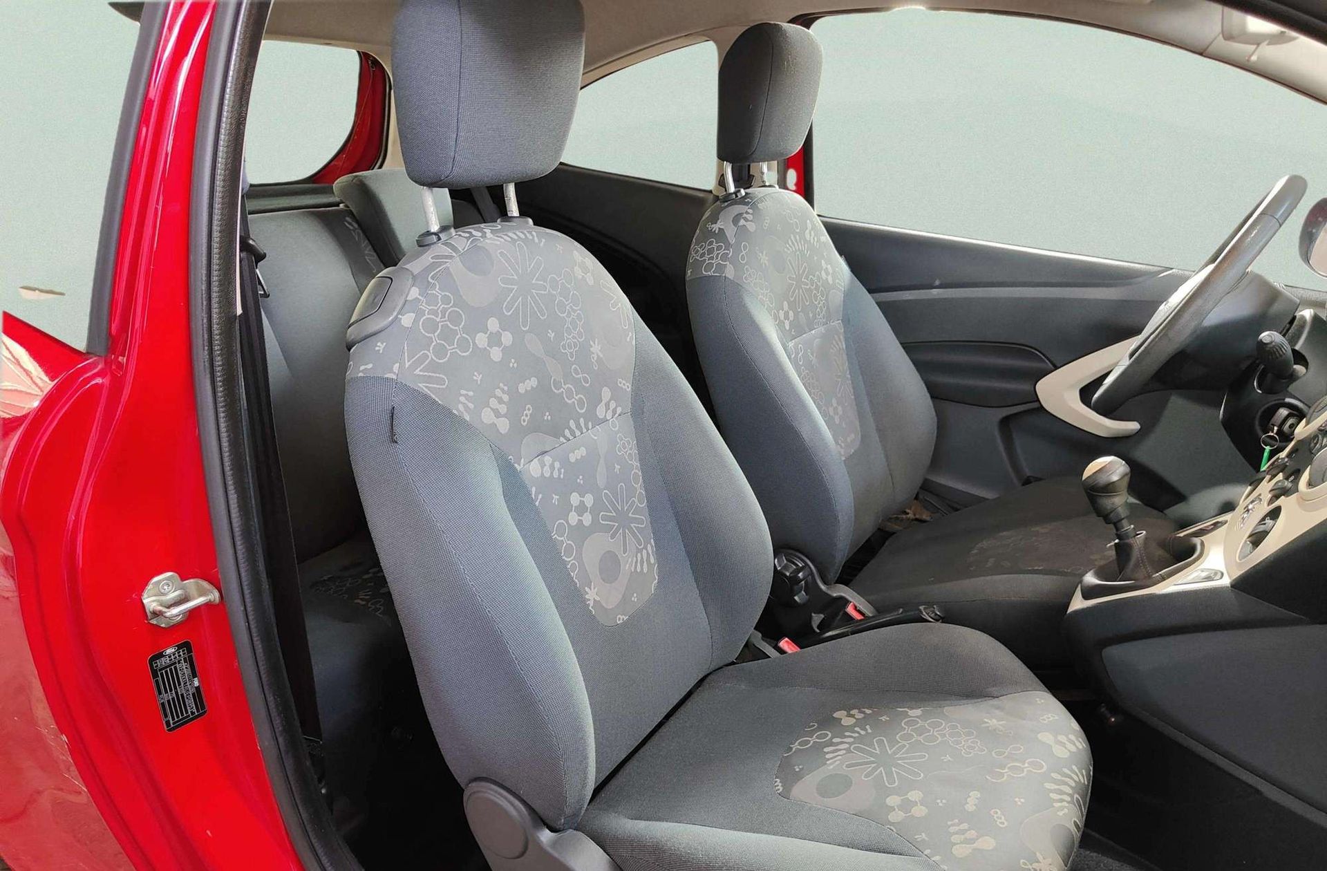 Ford Ka 1.2 Duratec Trend+ - foto 15