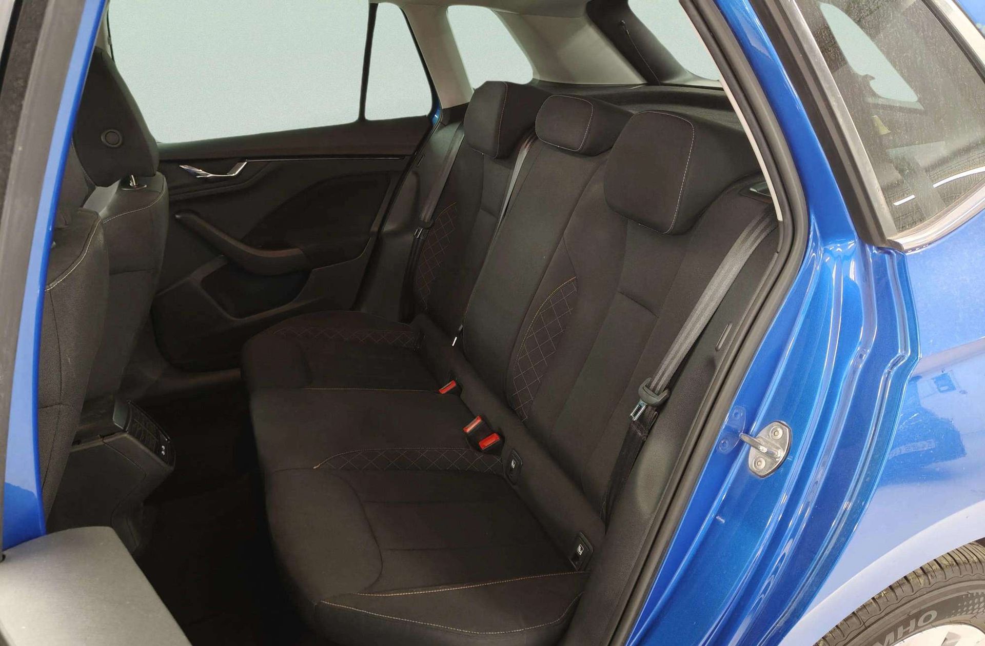 Škoda Kamiq 1.0 TSI Ambition - foto 11