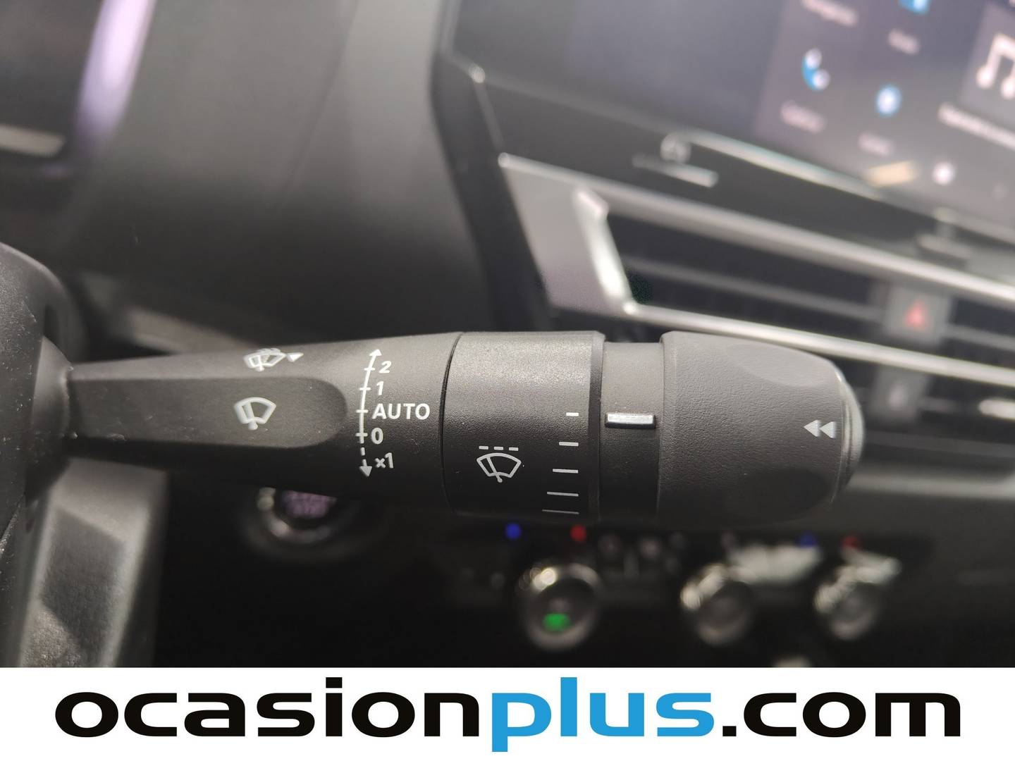 Foto Citroën C4 X Citroen C4 X PureTech 130 S&S Plus EAT8 (131 CV)