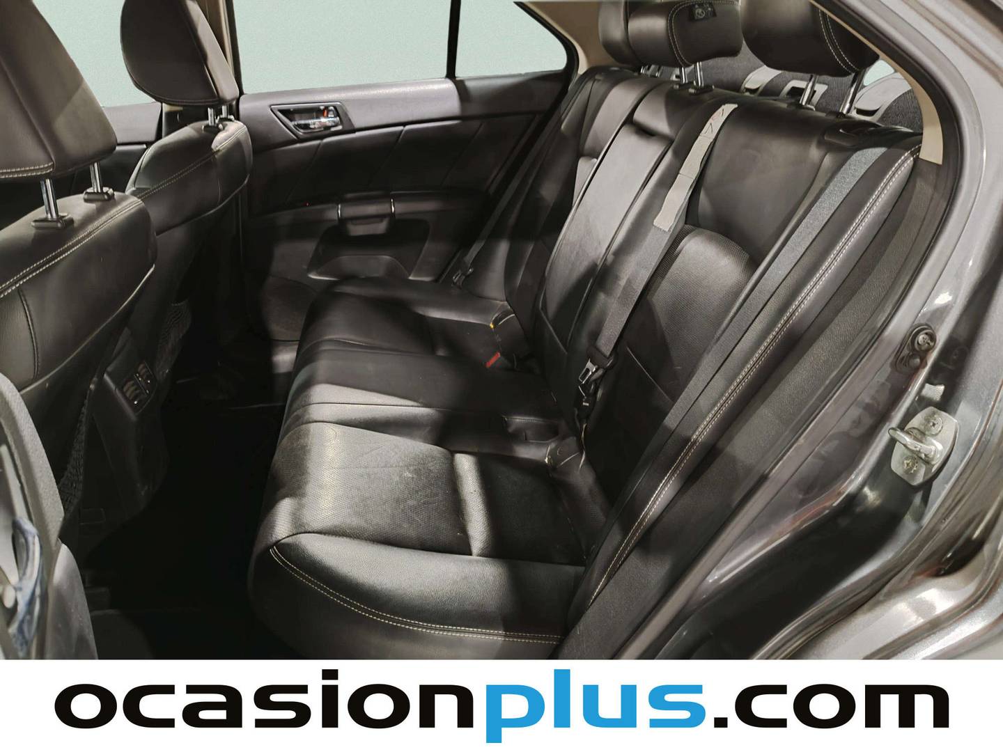Foto asientos traseros Suzuki Kizashi Suzuki Kizashi 2.4 Sport (178 CV)