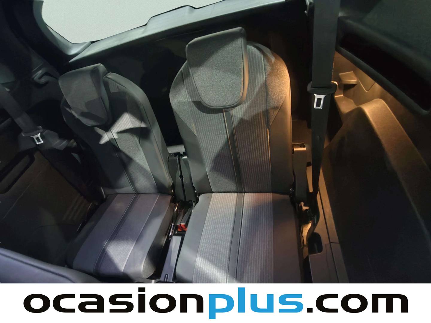 Foto Peugeot 5008 Peugeot 5008 PureTech 130 S&S Allure Pack EAT8 (130 CV) 7 Plazas