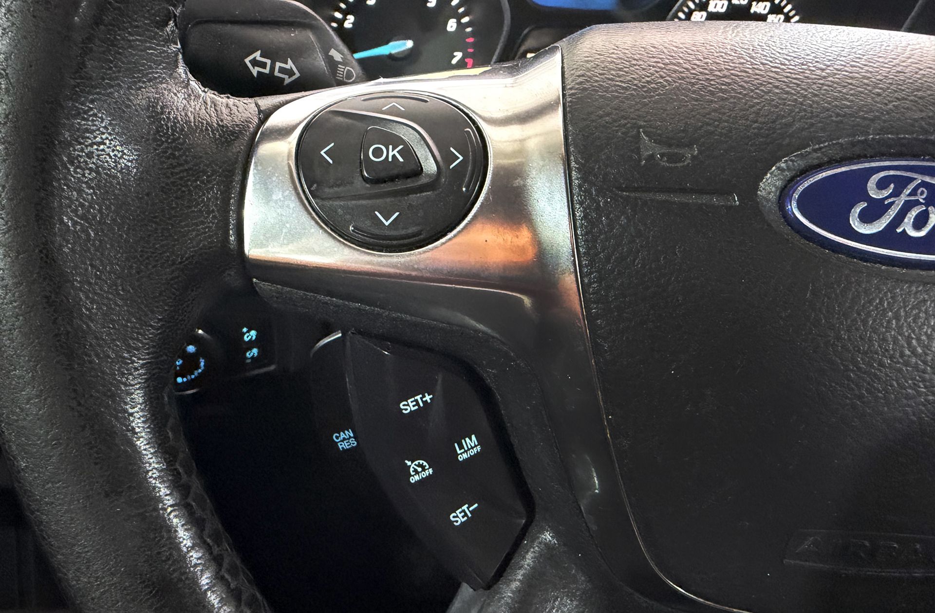 Ford Focus 1.0 EcoBoost Edition - foto 23