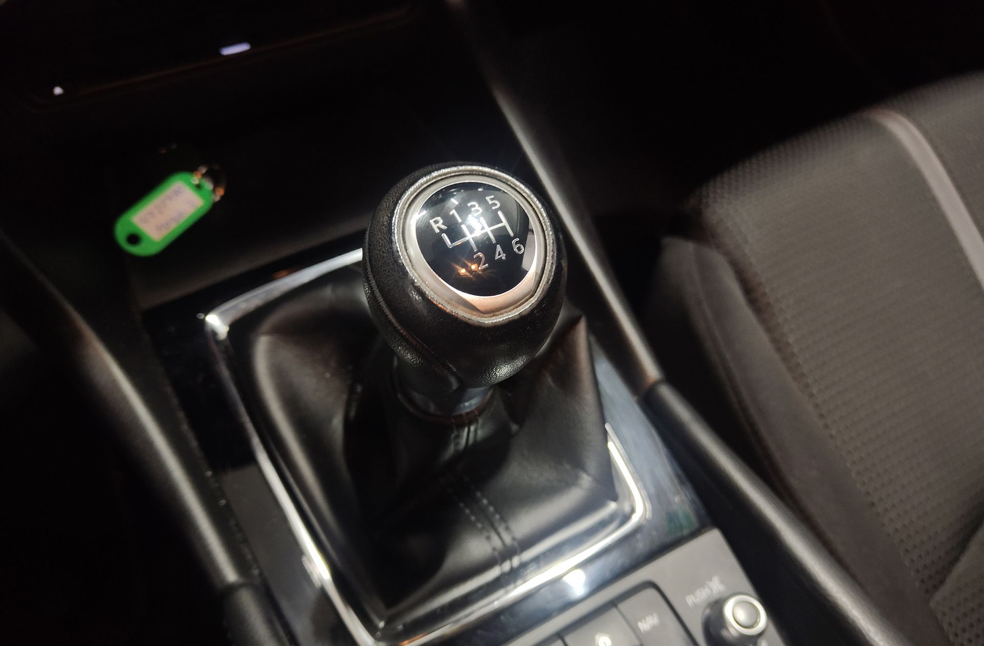 Mazda Mazda3 2.0 GE Luxury+Navegador - foto 6