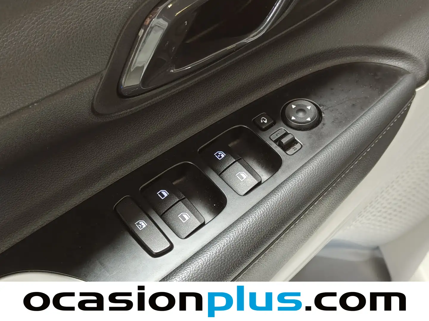 Foto Hyundai i20 Hyundai i20 1.0 TGDI 48V Tecno DCT (100 CV)