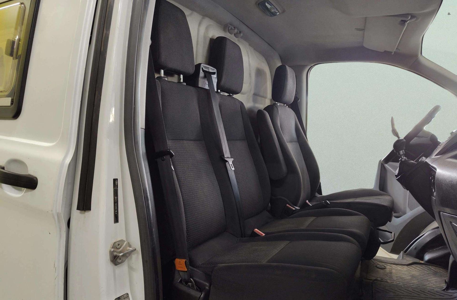 Ford Transit Custom Furgon 2.2 TDCi 250 L1 Ambiente - foto 14