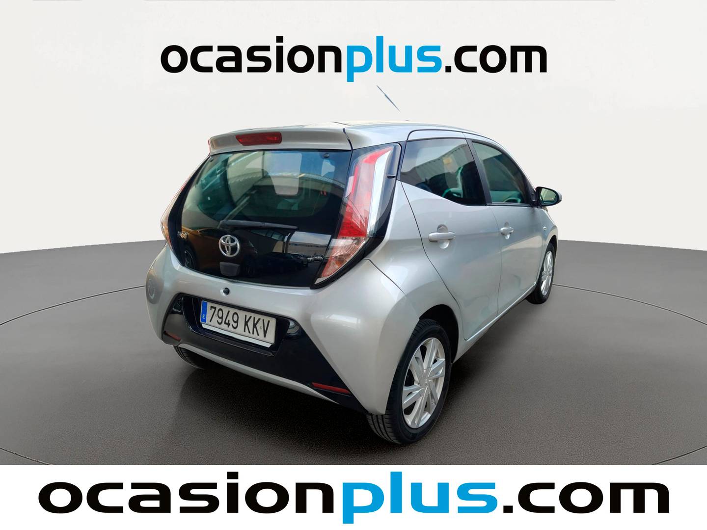 Foto trasera Toyota Aygo Toyota Aygo 1.0 70 x-play (69 CV) derecha