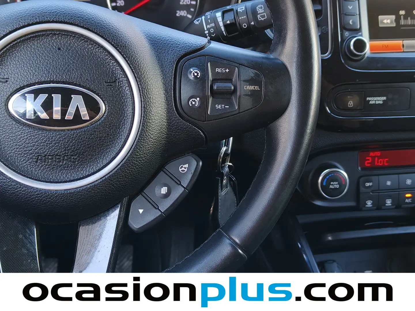 Foto KIA Carens Kia Carens 1.6 GDi UEFA Euro 2016 Eco-Dynamics (135 CV)