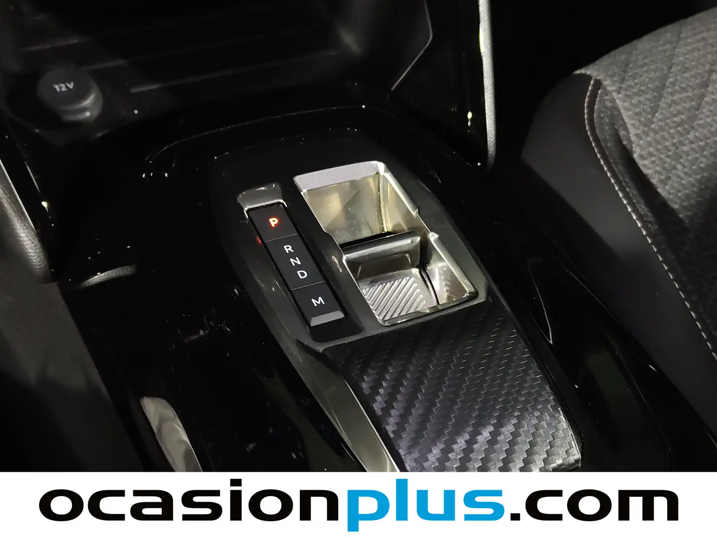 Foto Peugeot 2008 Peugeot 2008 Allure Hybrid eDCS6 (136 CV)