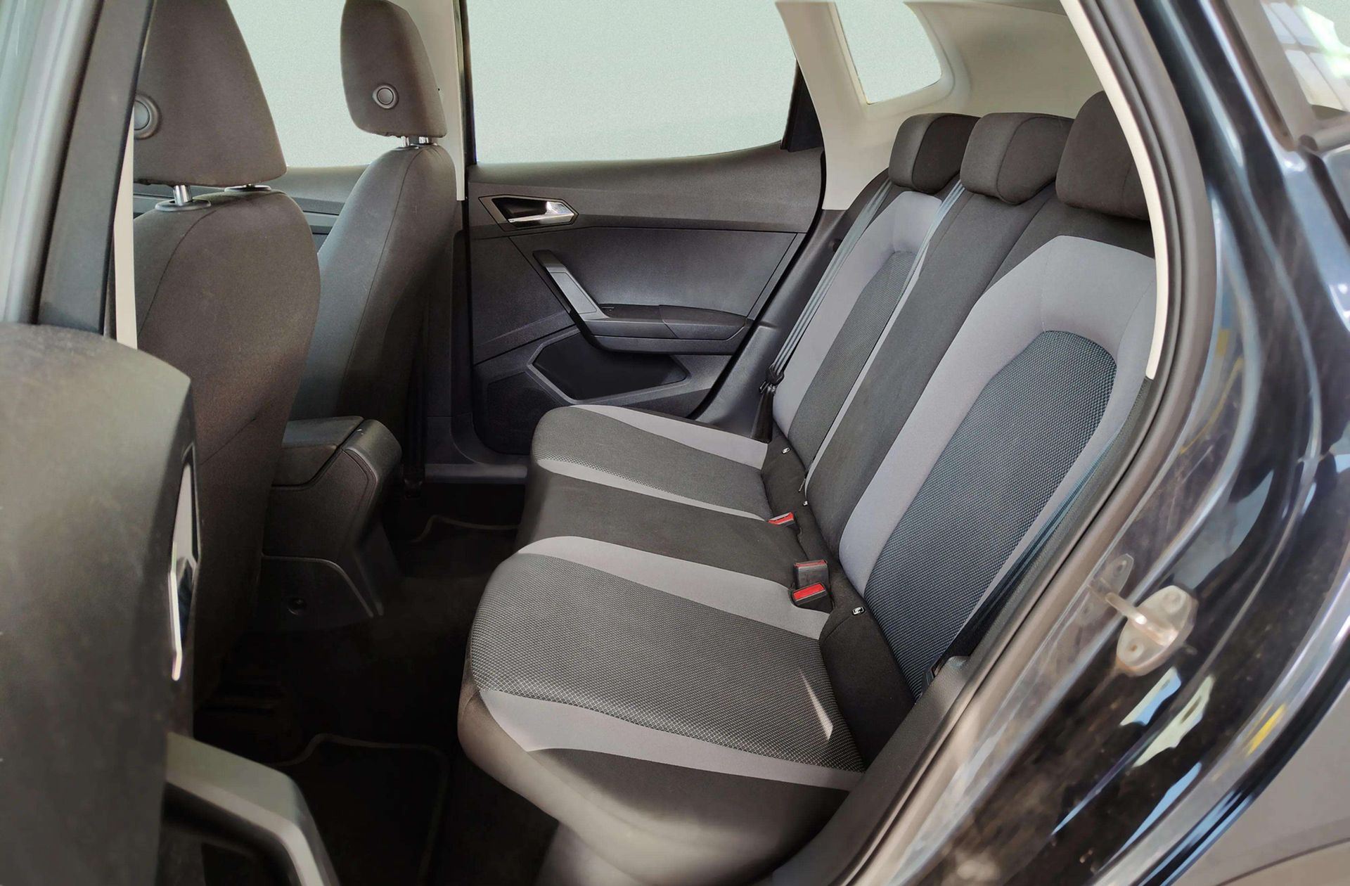 SEAT Arona 1.0 TSI Ecomotive Style Edition - foto 10