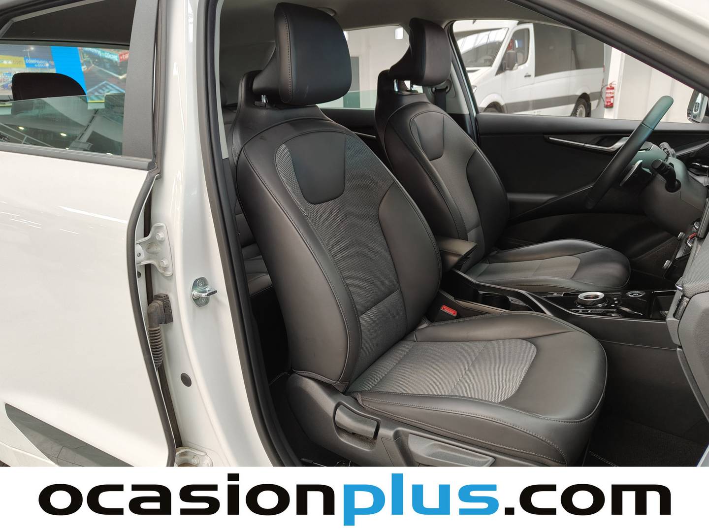 Foto KIA Niro Kia Niro 1.6 GDi HEV Drive (141 CV)