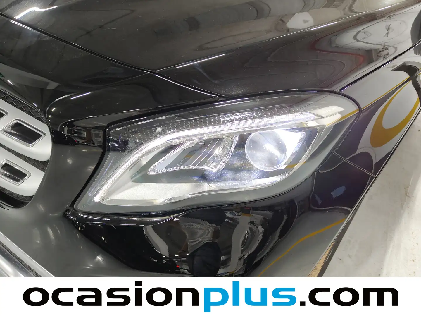 Foto Mercedes GLA Mercedes-Benz GLA 180  (122 CV)