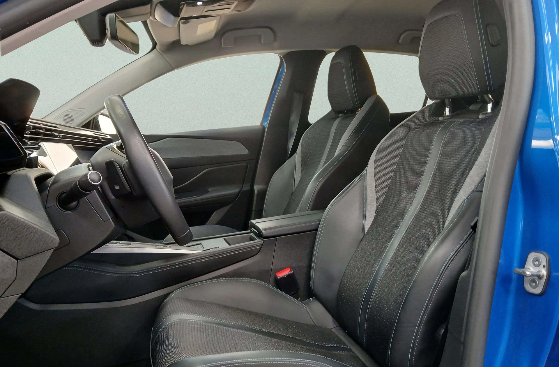 Peugeot 308 Allure Pack BlueHDi 130 EAT8 - foto 11
