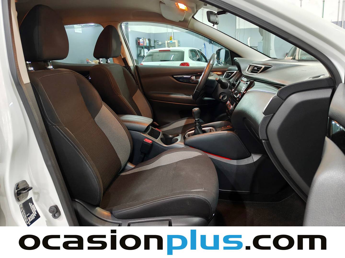 Foto Nissan QASHQAI Nissan Qashqai DIG-T 140 Acenta 4x2 103 kW (140 CV)