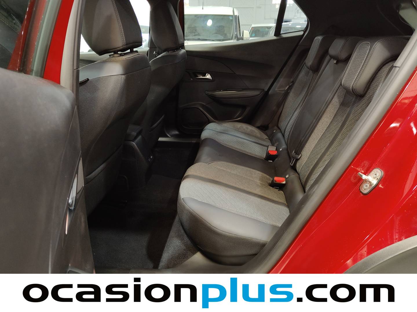 Foto asientos traseros Peugeot 2008 Peugeot 2008 Allure Hybrid eDCS6 (145 CV)