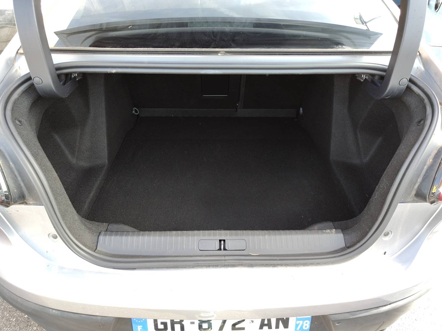 Foto Citroën C4 X Citroen C4 X 1.2 PureTech 130 S&S Shine EAT8 (131 CV)