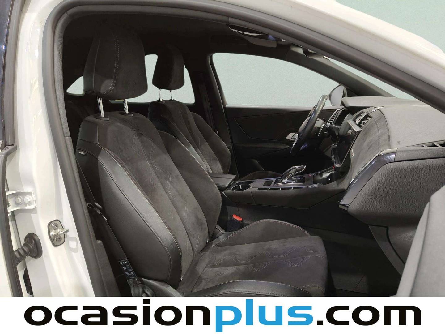 Foto DS DS 7 Crossback DS DS7 Crossback PureTech 180 Performance Line Auto (180 CV)