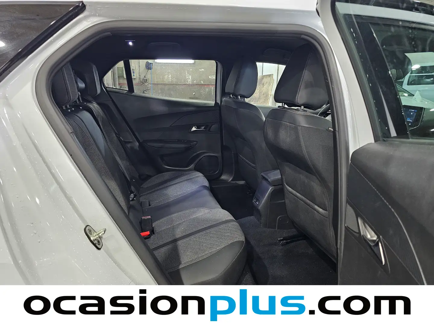 Foto Peugeot 2008 Peugeot 2008 PureTech 100 S&S Allure (100 CV)