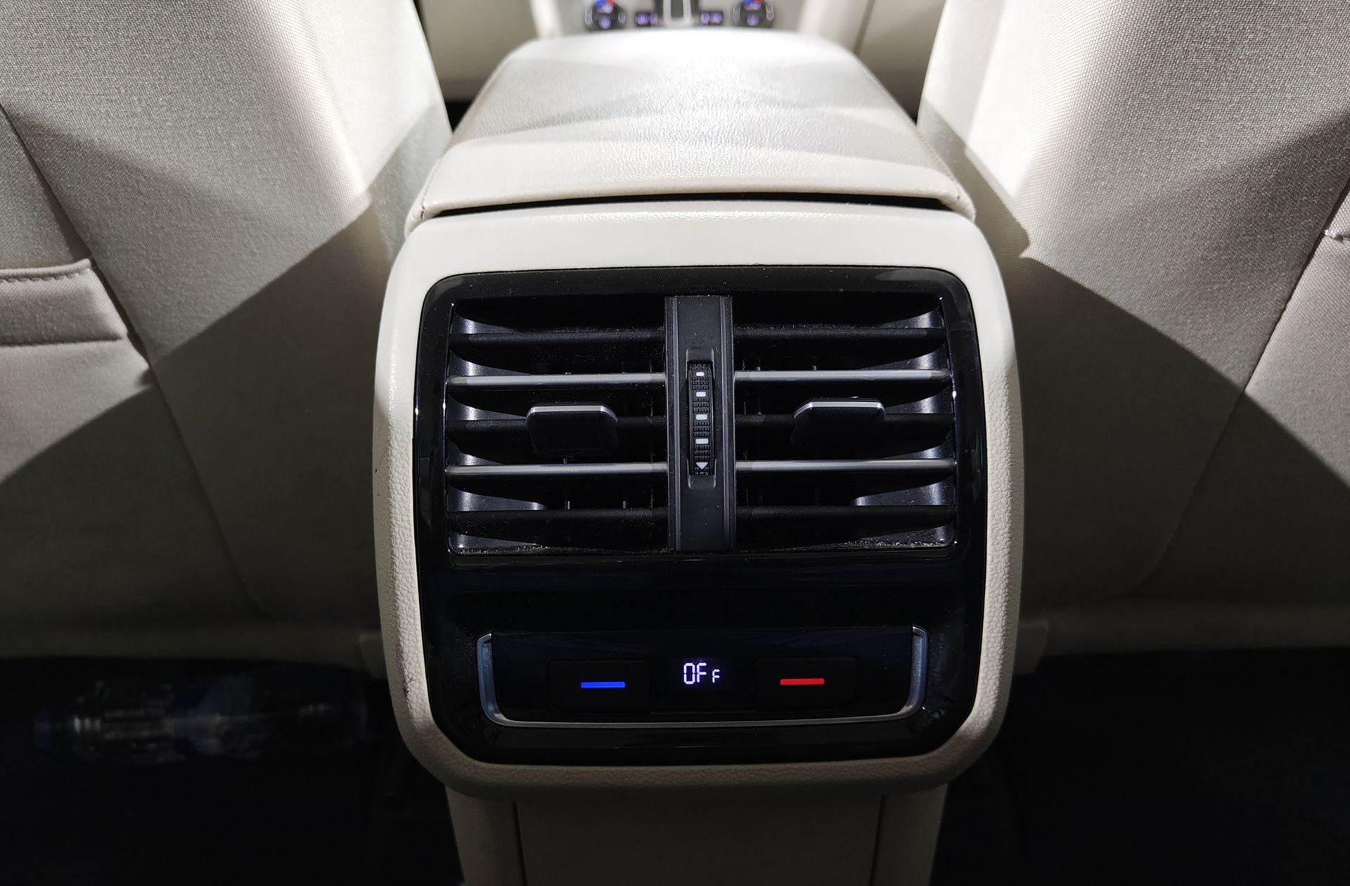 Volkswagen Passat 2.0 TDI BMT - foto 19