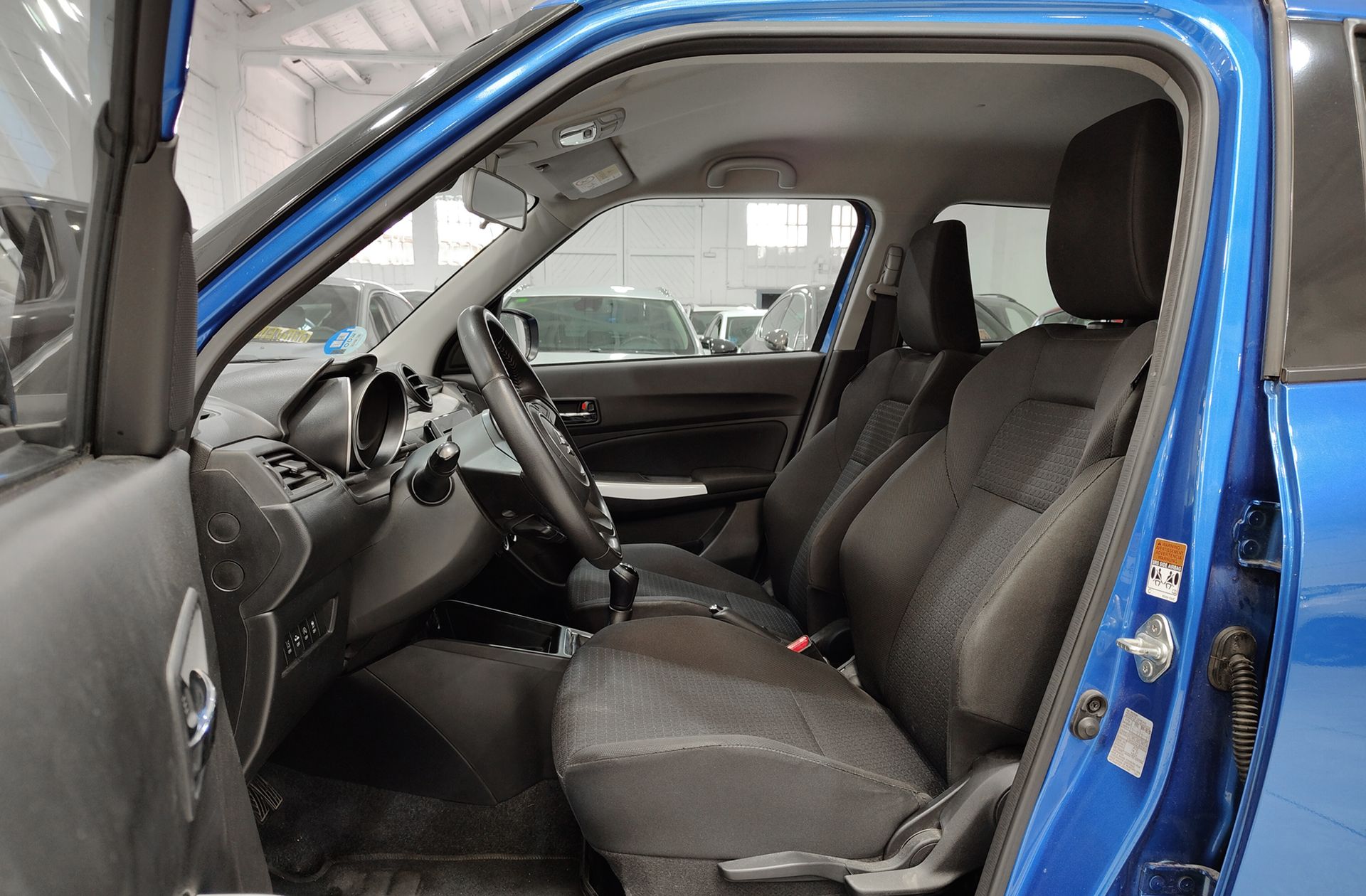 Suzuki Swift 1.2 GLX Mild Hybrid - foto 13