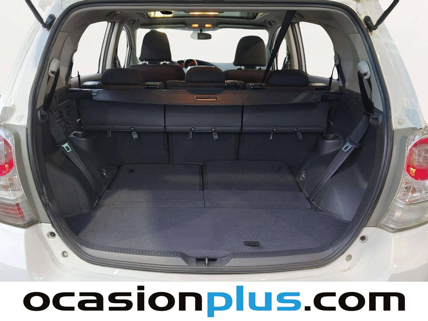 Fotos maletero Toyota Verso Toyota Verso 1.6 VVT-I Active 7 plazas (132 CV)