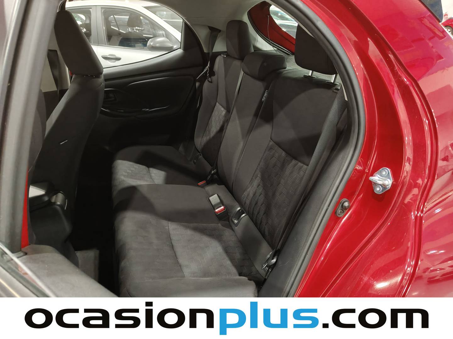 Foto asientos traseros Toyota Yaris Toyota Yaris 120H Active Plus (116 CV)
