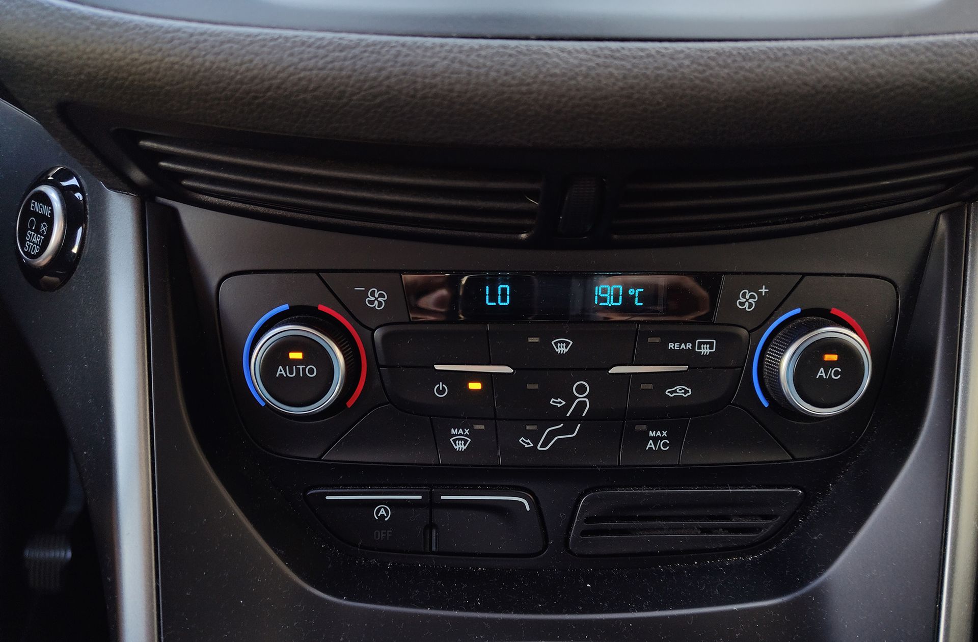 Ford Kuga 1.5 EcoBoost Trend+ 4x2 - foto 33