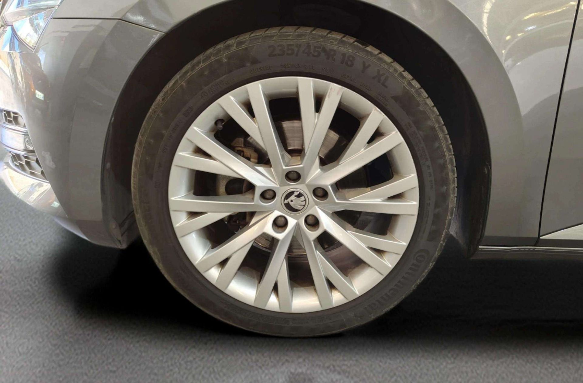 Škoda Superb 1.5 TSI Style DSG - foto 45