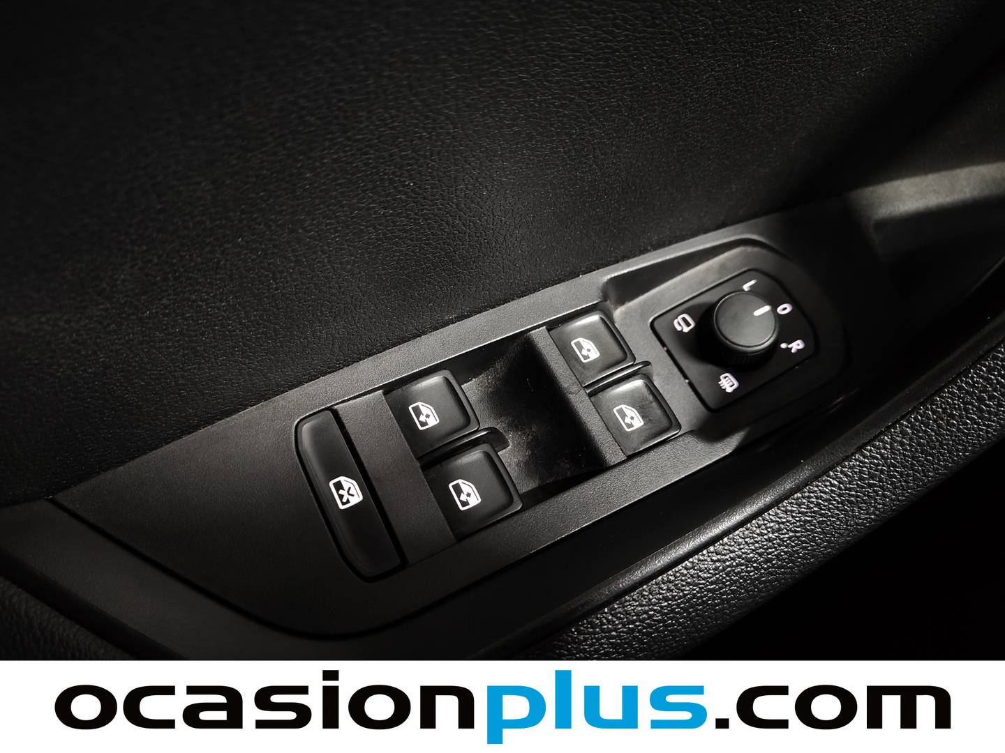 Foto Skoda Karoq Skoda Karoq 1.5 TSI ACT Ambition DSG (150 CV)