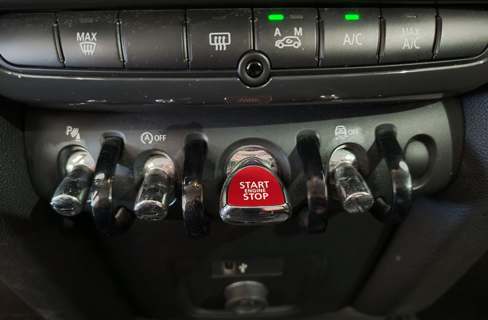 MINI Countryman One D - foto 30