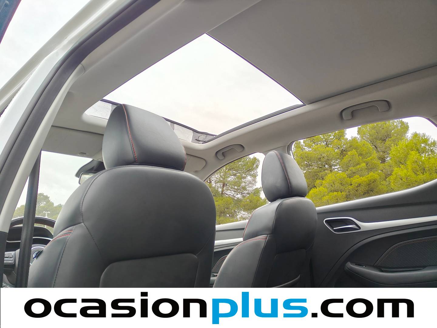 Foto MG ZS MG ZS 1.0T Luxury 82 kW (111 CV)