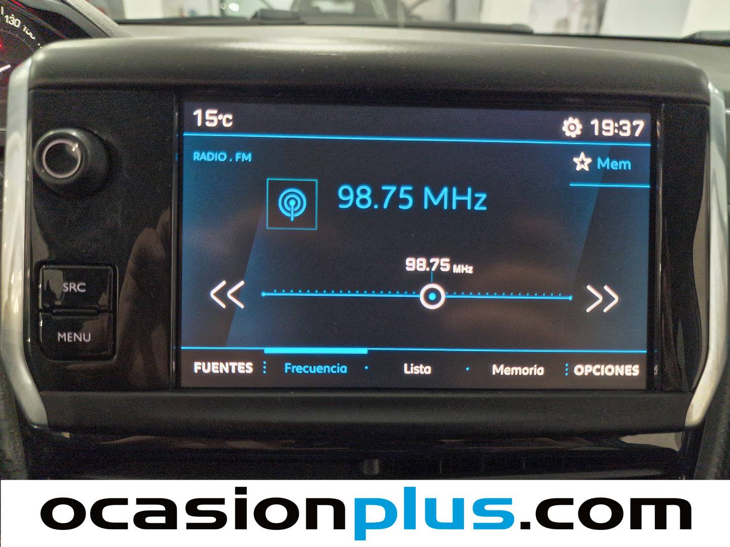 Foto Peugeot 2008 Peugeot 2008 BlueHDi 100 Signature  (100 CV)